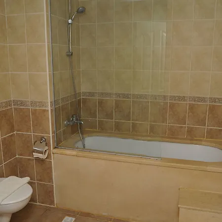 Hotel Azalea Apart 2*