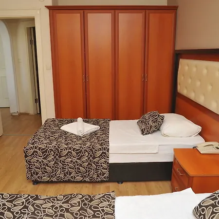 Hotell Azalea Apart 2*